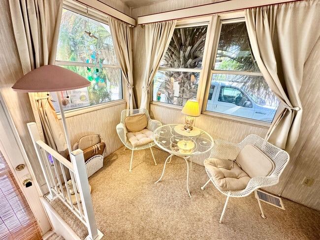 Photo - 1138 Nettles Blvd Unit SI ID1537517P