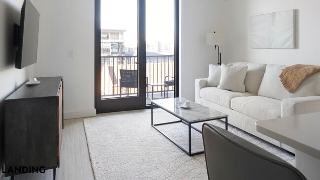 Building Photo - 1007 S Mint St Unit 714