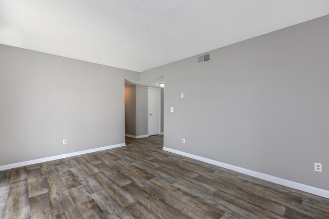 Photo - Hickory View Apartments