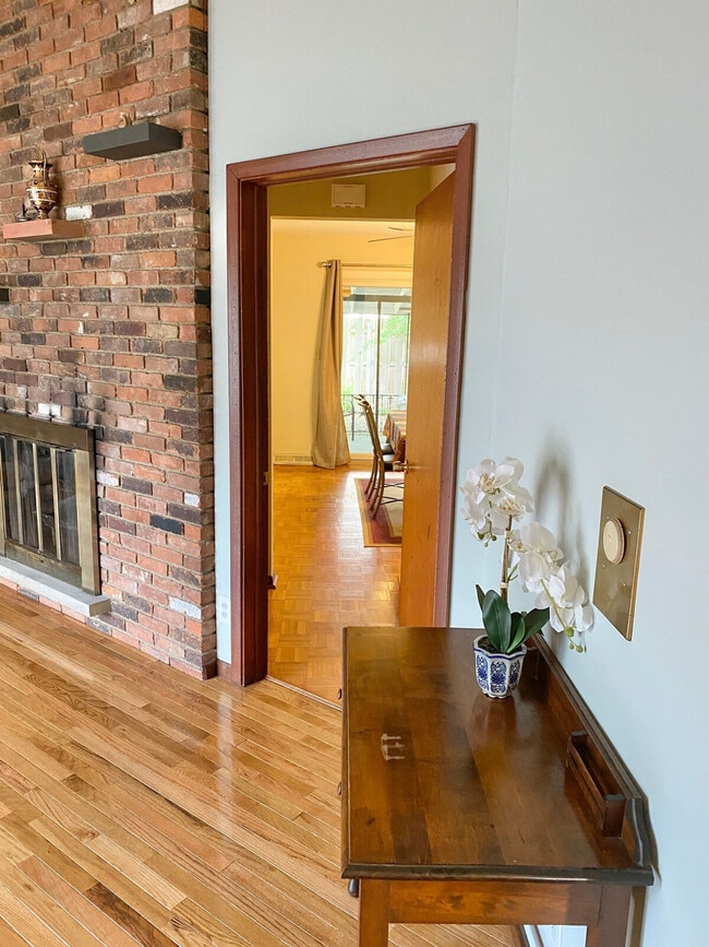 Photo - 1301 Forest Hills Blvd Unit ID1254595P