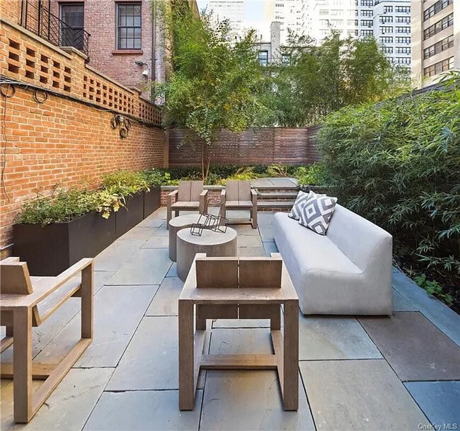 Photo - 543 3rd Ave Unit ID1058845P