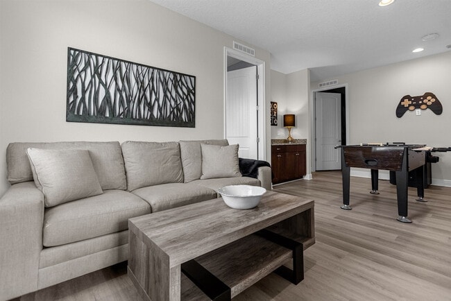 Building Photo - 7739 Graben St Unit ID1059207P