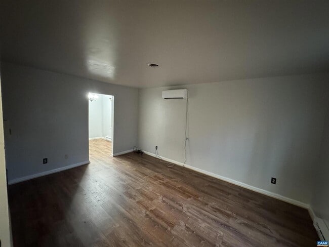 Photo - 2508 Naylor St