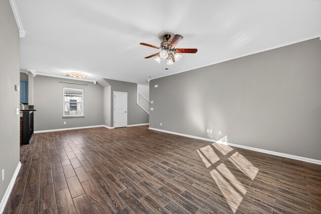 Photo - 4829 Hawkins Dr