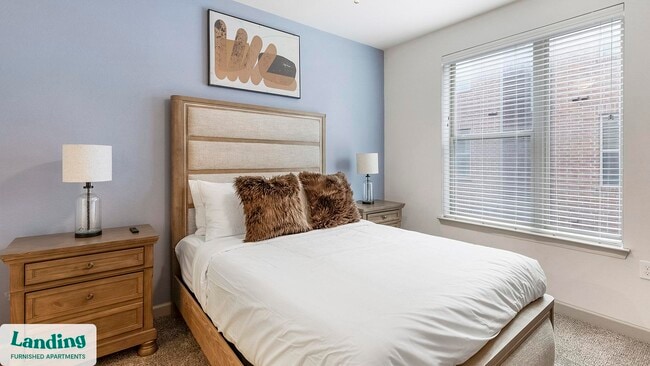 Photo - 2800 NE Green Oaks Blvd Unit 5207