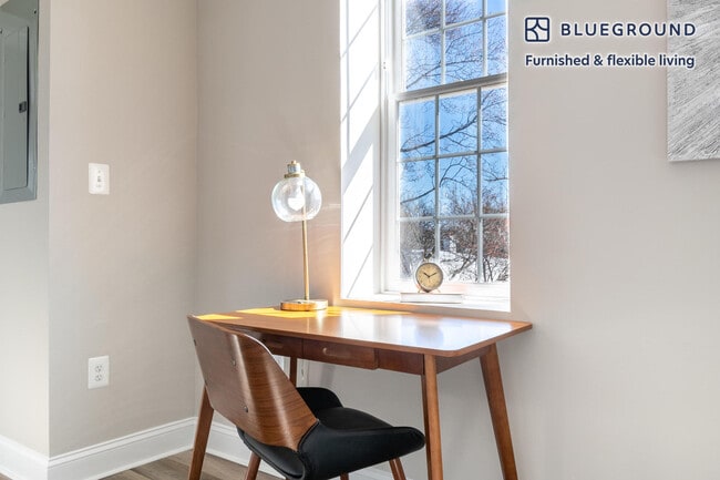 Photo - 133 7th St SE Unit FL3-ID822