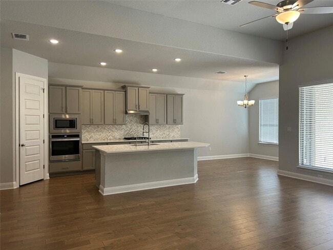 Photo - 148 Kellogg Ln
