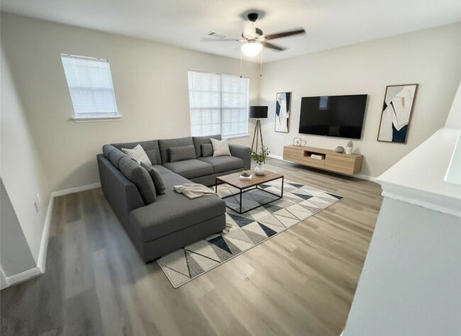 Photo - 15406 Bay Lodge Ln