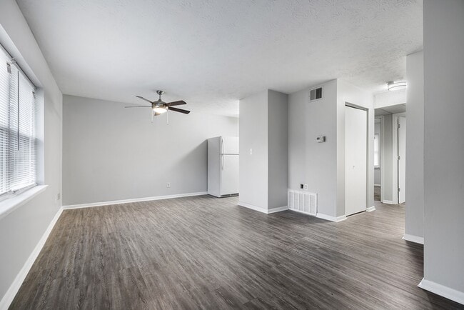 Photo - Riverview Apartments