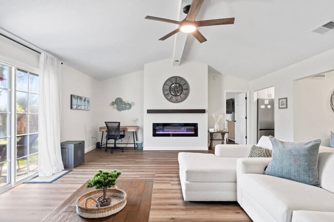 Building Photo - 1125 Tolkien Ln Unit SI ID1578543P