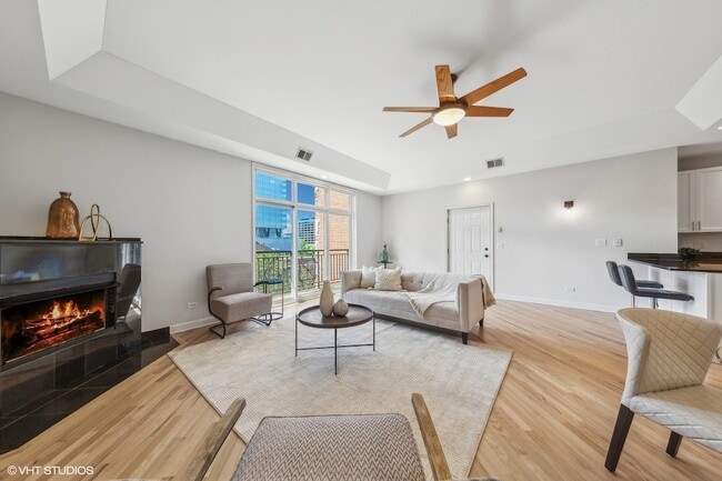 Photo - 820 W Hubbard St Unit 4