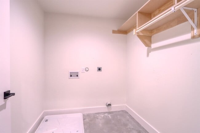 Photo - 301 W Main St