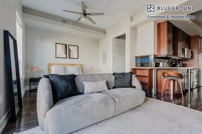 Photo - 3201 Esperanza Crossing Unit FL2-ID297