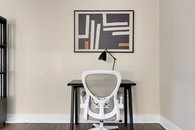 Photo - 1515 Richmond Hwy Unit ID8654A