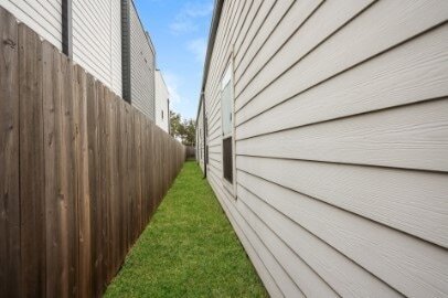 Photo - 2216 Dyson St