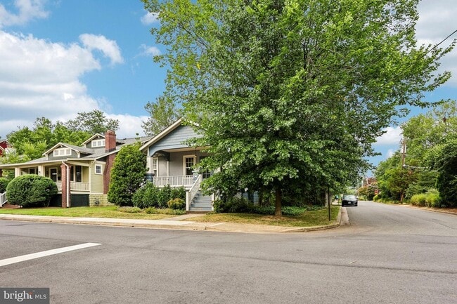 Photo - 526 N Ivy St