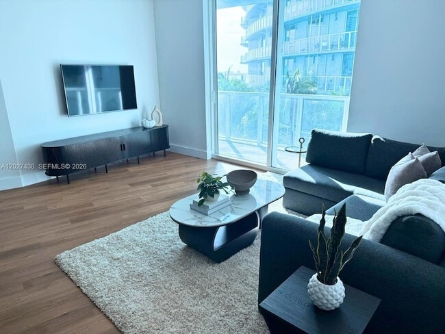 Photo - 1900 N Bayshore Dr Unit 1417