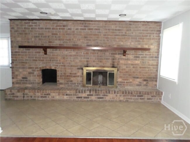 Photo - 213 Olmstead Dr