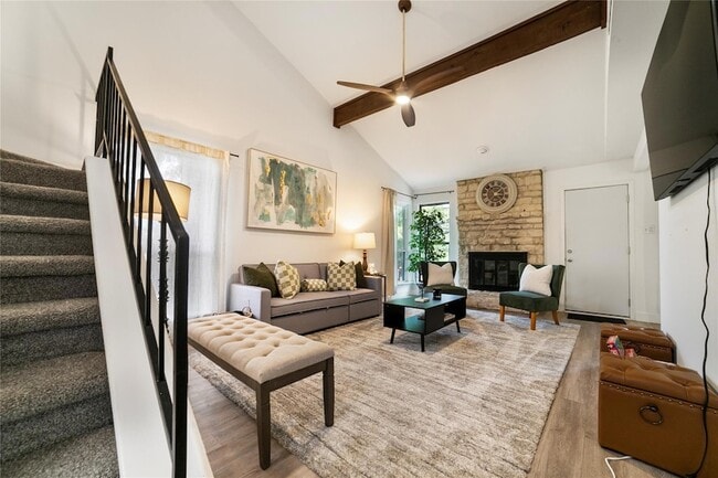 Photo - 2009 Kenneth Ave Unit A