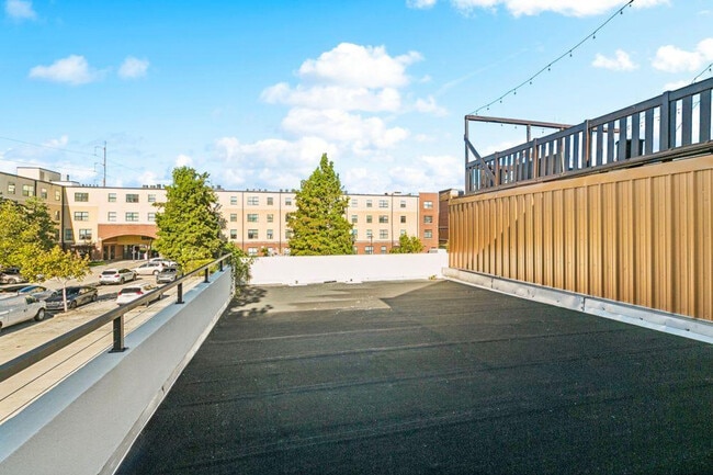 Photo - 1725 Robert C. Blakes Sr. Dr Unit ID1338069P