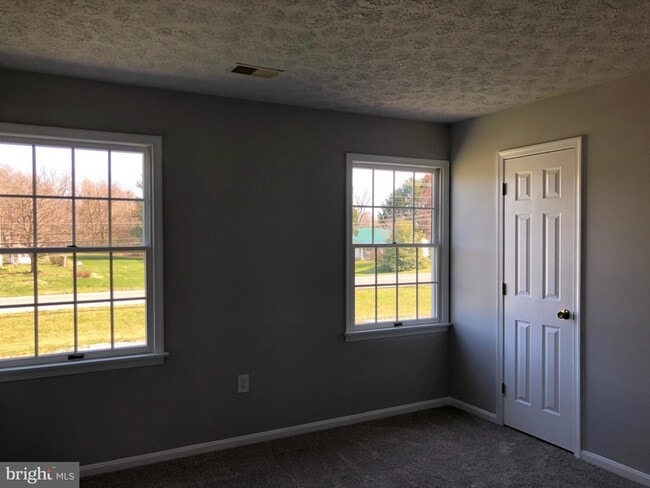 Photo - 24 Ora Lee Ct