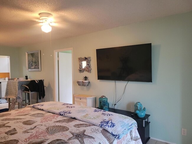 Photo - 356 Lake Dora Dr