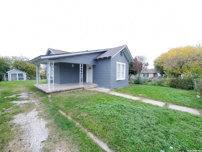 Photo - 2318 Ruiz St