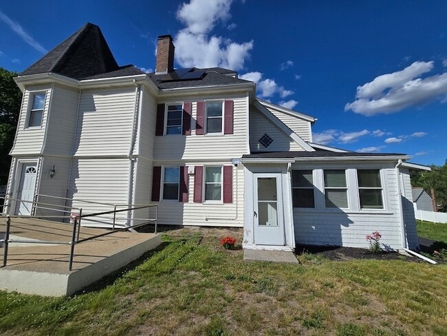 Photo - 239 Pleasant St Unit 1