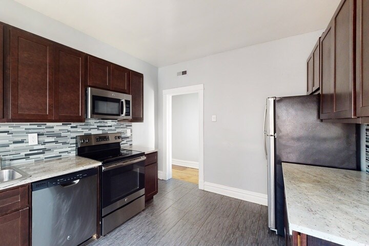 Floor Plan - van-3bb