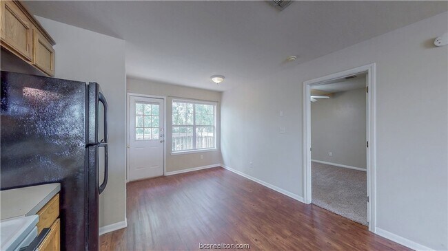 Photo - 1509 Hollow Hill Dr Unit D