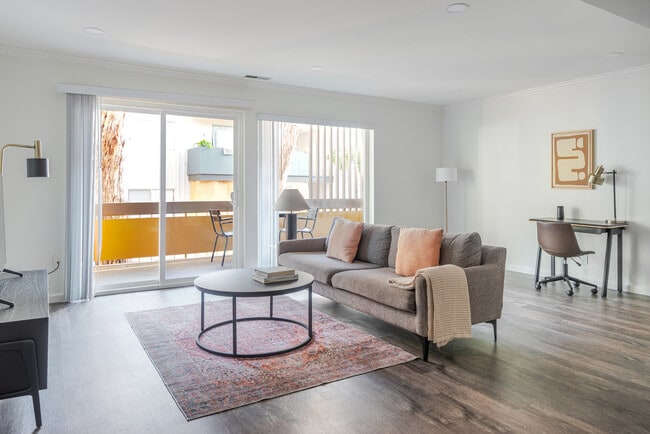 Building Photo - 141 Wellesley Cres Unit FL3-ID1892