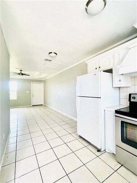 Photo - 18024 Sago Palm Dr Unit 1
