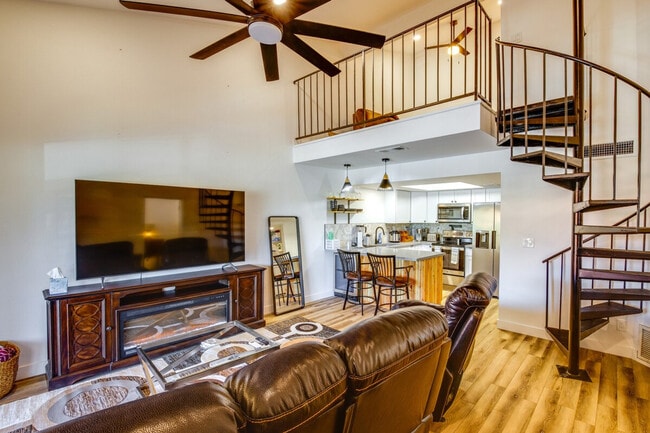 Photo - 1351 N Pleasant Dr Unit SI ID1386157P