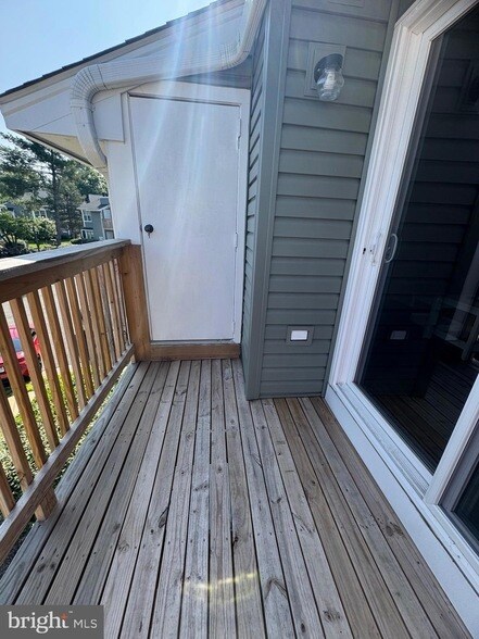 Photo - 8610 Beekman Pl