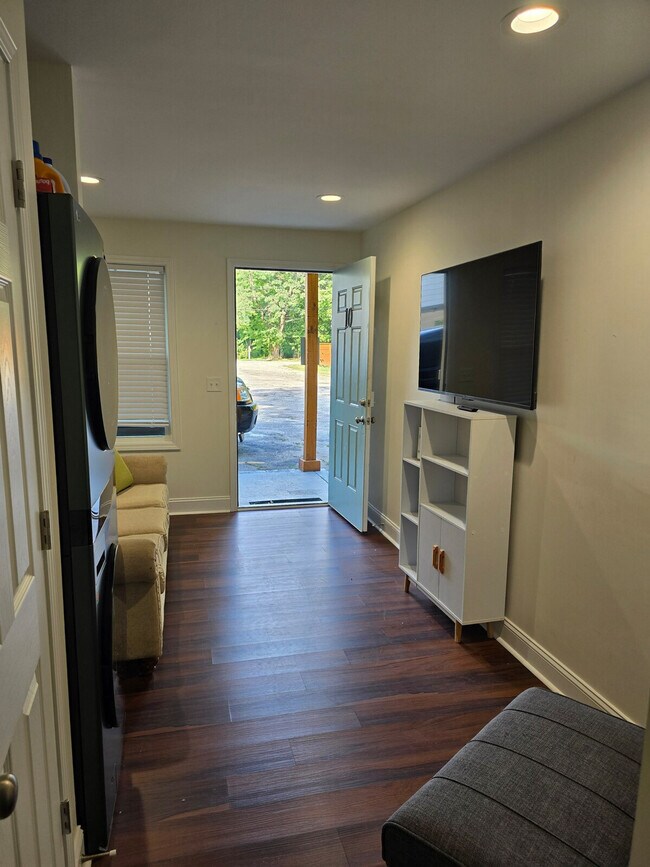 Photo - 107 David St Unit SI ID1234795P