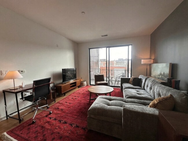 Building Photo - 324 S 2nd St Unit SI ID1504185P