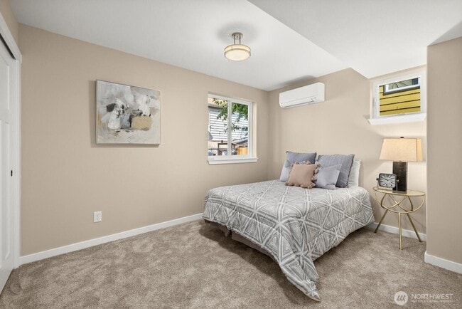 Photo - 6417 Ellis Ave S