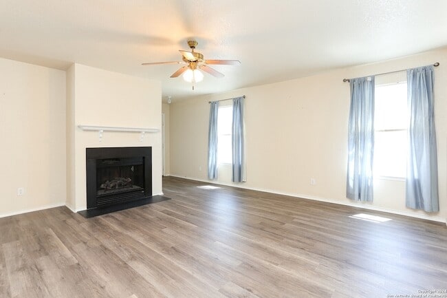 Photo - 11335 Branding Depot