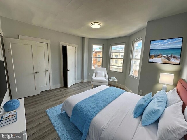 Photo - 4018 N Darien St