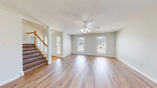 Photo - 4131 McFarland Dr
