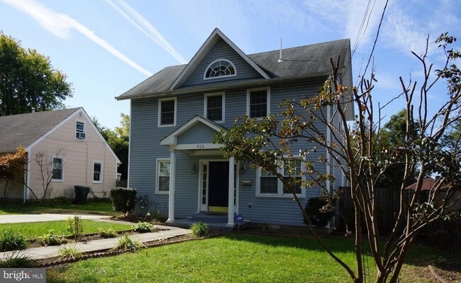 Photo - 923 Lewis Ave