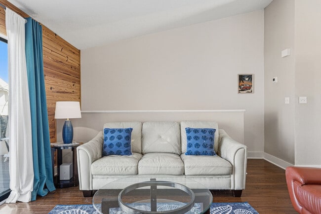 Building Photo - 16 Gulf Breeze Ct Unit SI ID1502069P