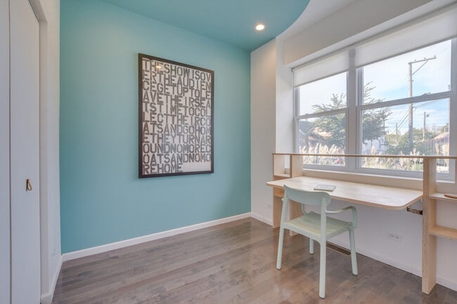 Photo - 3247 S Oakley Ave Unit ID1306251P