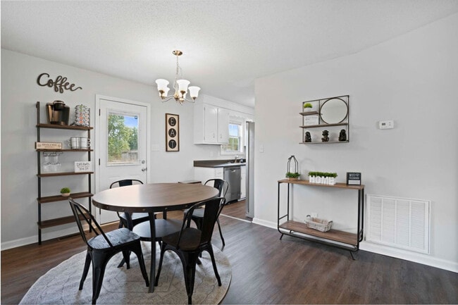 Photo - 3415 Oak Lawn Dr Unit ID1234446P