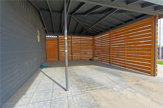 Photo - 2108 S 6th St