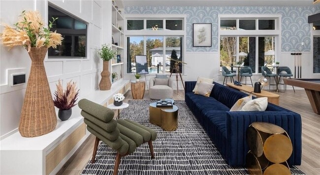 Photo - 900 Mountaintop Ave