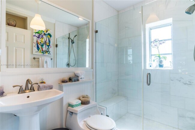 Photo - 1921 SW 18th Ave