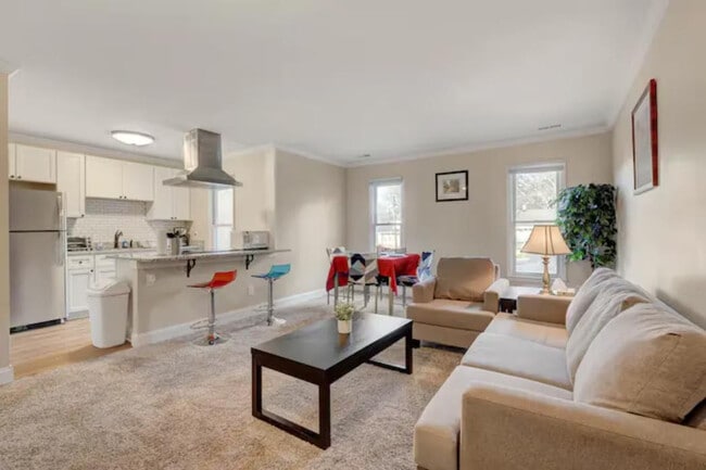 Photo - 2225 Summit St Unit ID1391826P