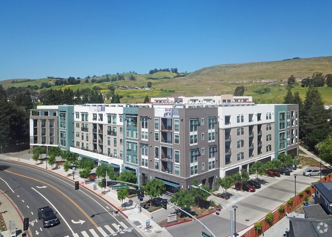 Primary Photo - Cadence Apartments