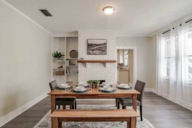 Building Photo - 402 Michigan Ave Unit ID1043648P